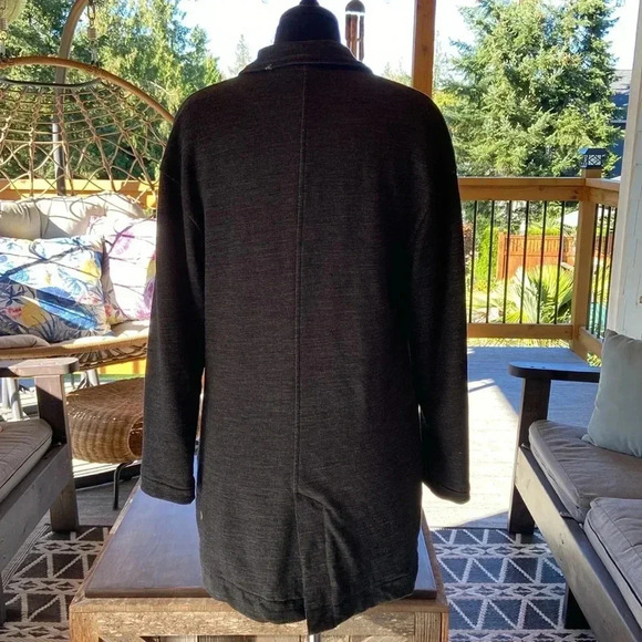 Lululemon | Clutch Coat -  Merino Wool - Picture 8 of 15